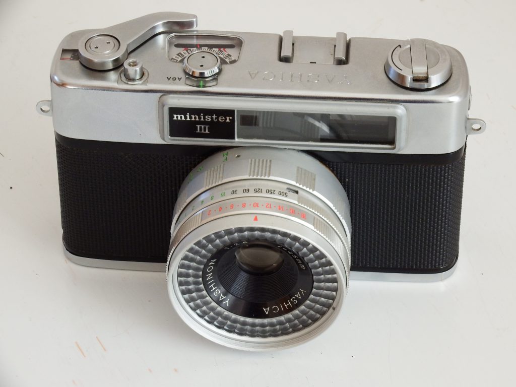 Yashica Minister III review